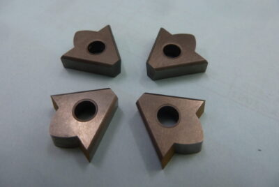 スローアウェイチップ